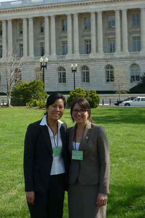 Linda Tam '00 and Jackie Shull-Gonzalez '09