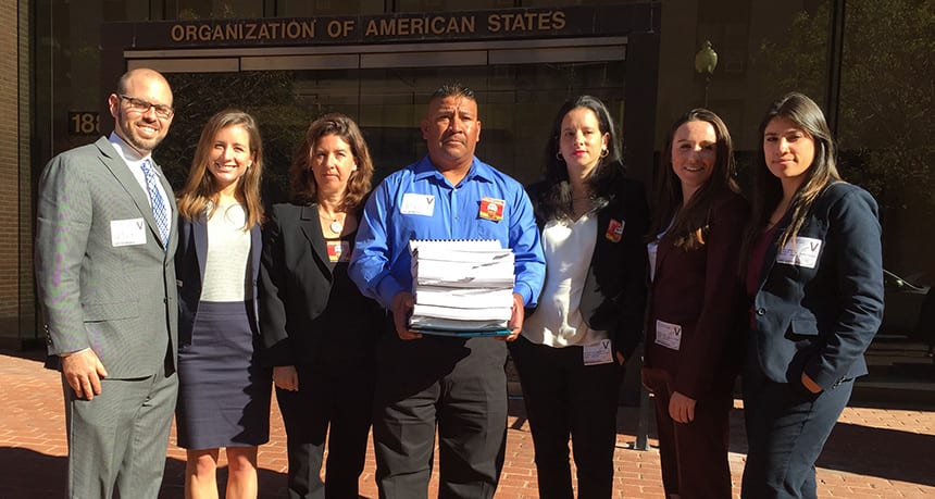 Berkeley Law legal advocates in Washington, DC. From From left to right: Aaron Voit ’17, Amanda Barrow ’16 , Andrea Guerrero ’99, Bernardo Hernandez Rojas, Roxanna Altholz ‘99, Kelsey Quigley ‘17, Jessica Oliva ‘16