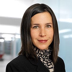 Links to story about alumna Jennifer Bretan