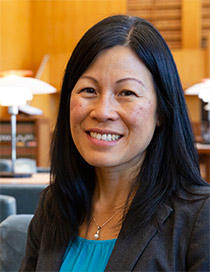 Linda Tam ’00