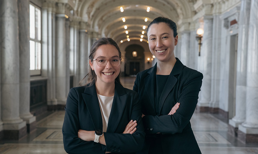 Claire Weintraub '23 (left) and Natalie Kaliss '23