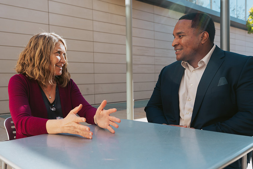 Diana DiGennaro ’06 chats with 2L Caleb Charles
